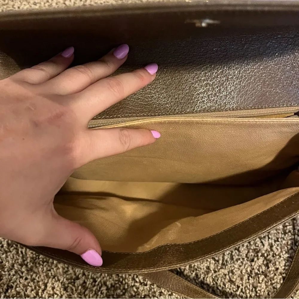 Gucci Supreme Crossbody/Shoulder Bag - Picture 13 of 16